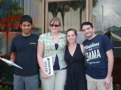 Vijai Narayanan Campaigns for Obama