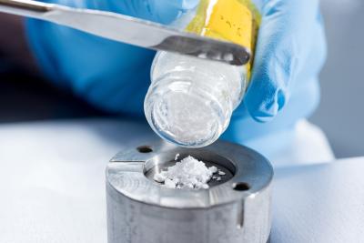 Silicon dioxide nanoparticles