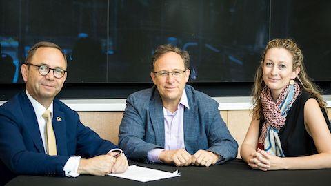 Georgia Tech's Cassidy Sugimoto and Bernard Kippelen with Dean Gonzalo Ordóñez at the Universidad Externado in Bogotá, Colombia.