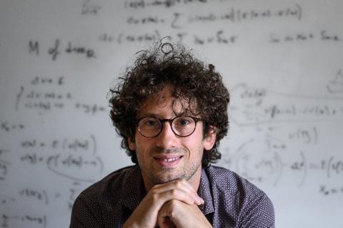 Headshot of Hugo Duminil-Copin for the 2024 Stelson Lecture Series for the School of Mathematics