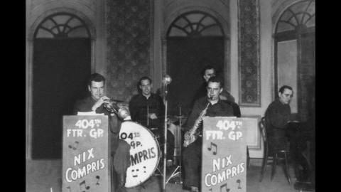 Floyd Franklin Blair, 1944, with Nix Compris band