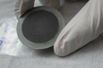 Practical, affordable fuel cell