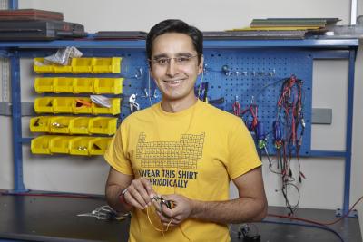 Saad Bhamla in laboratory