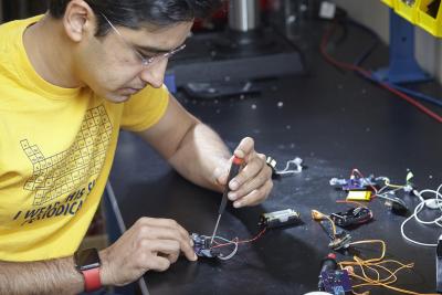 Georgia Tech Assistant Professor Saad Bhamla