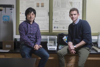Kazumi Ozaki and Chris Reinhard in Reinhard lab