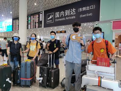 Georgia Tech first-year students arrive at Shenzhen Airport. 