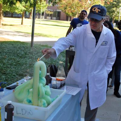 Loren Williams, chemistry professor at Georgia Tech, conducts &quot;Elephant Toothpaste&quot; demo for Buzz on Biotechnology