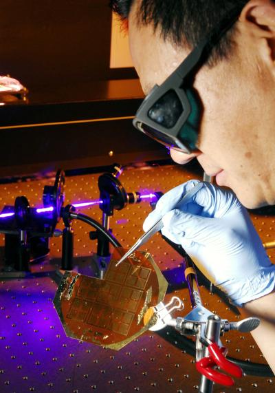 Studying zinc oxide devices on flexible substrate