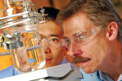 Dr. William Koros (right) and postdoc Wulin Qiu wo