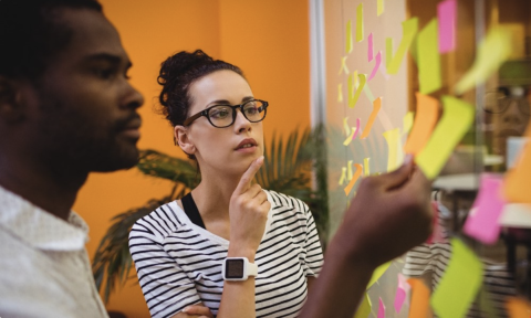 STUDENT WORKING IN TEAMS