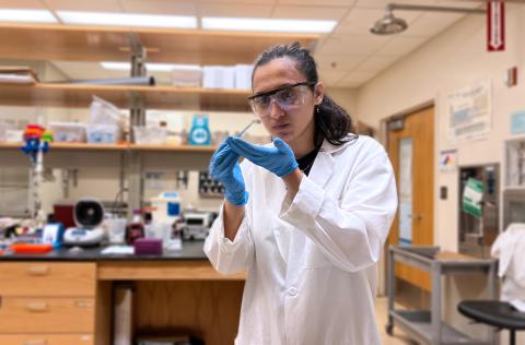 Mo Jarin in the lab
