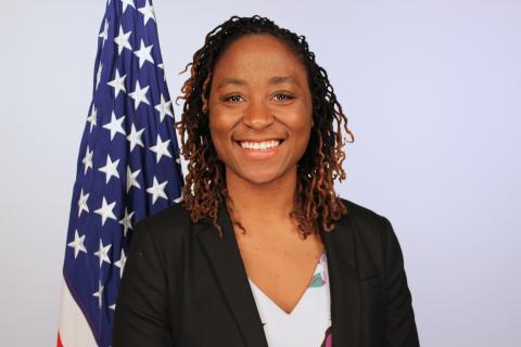 Nagela Nukuna Professional Headshot