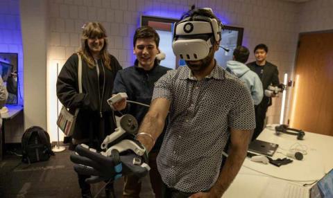 Students in the ISyE Allen-Davidson-Coleman XR Makerspace lab