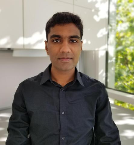 photograph of Sreejith Kochupurackal Rajan (right) with Professor Tetsu Tanaka 