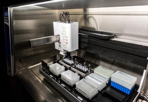 A laboratory scale bioreactor