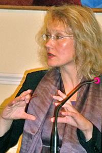 Dina Khapaeva