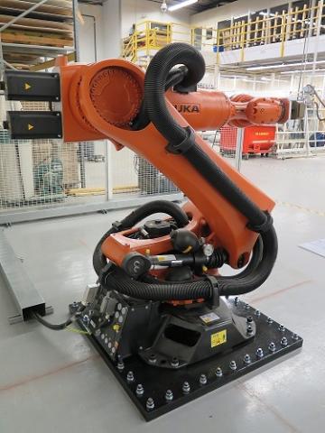 Kuka Robot DFL Fall 2015 Pic 2