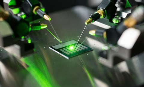 Optical rectenna converts laser light